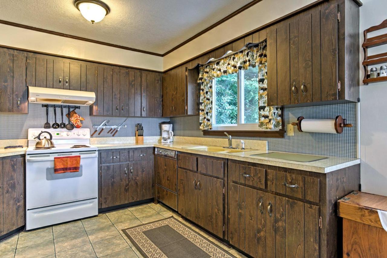 Secluded Mountain Home With Stunning Views And Deck! Bryson City Buitenkant foto