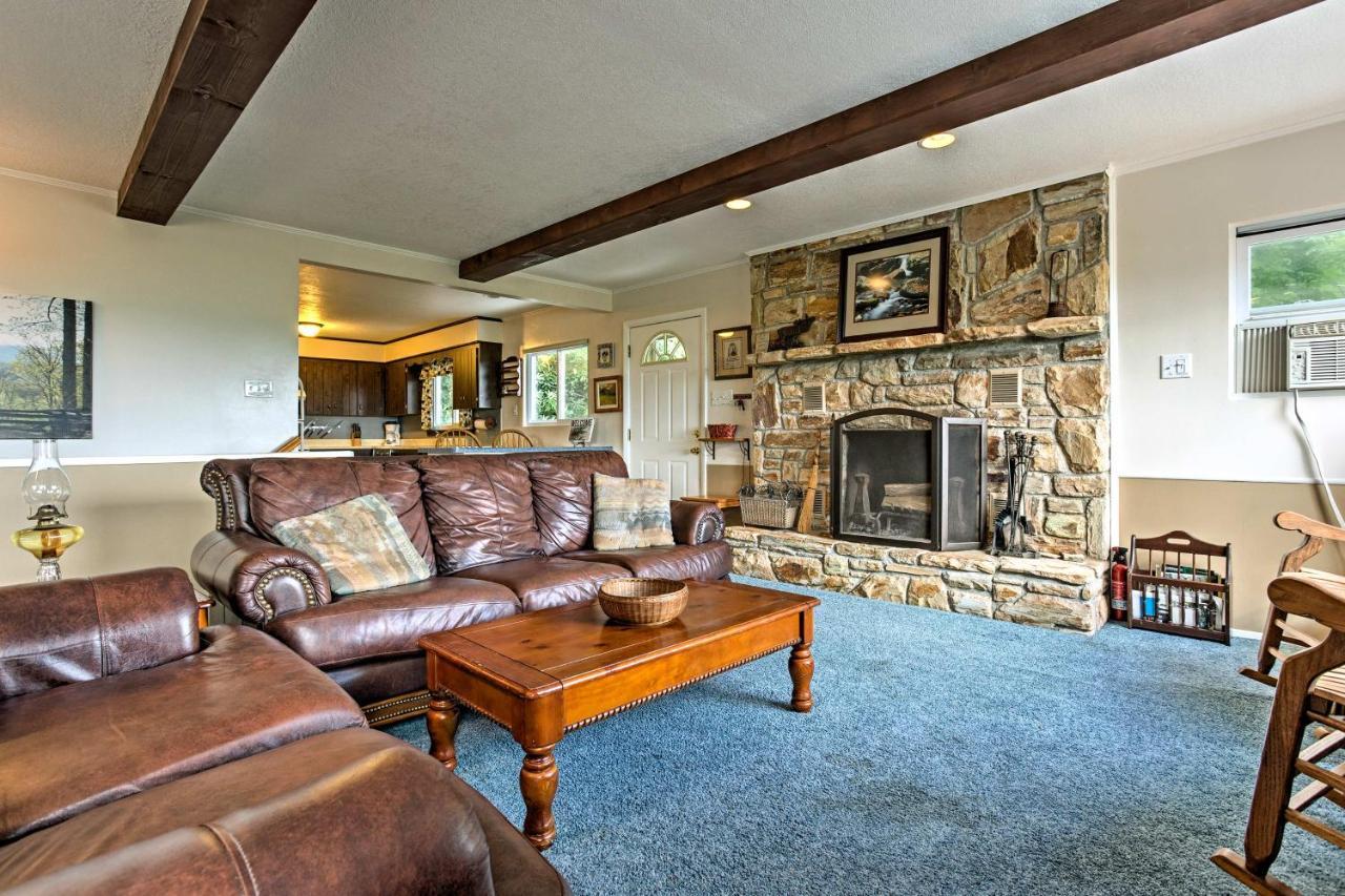 Secluded Mountain Home With Stunning Views And Deck! Bryson City Buitenkant foto