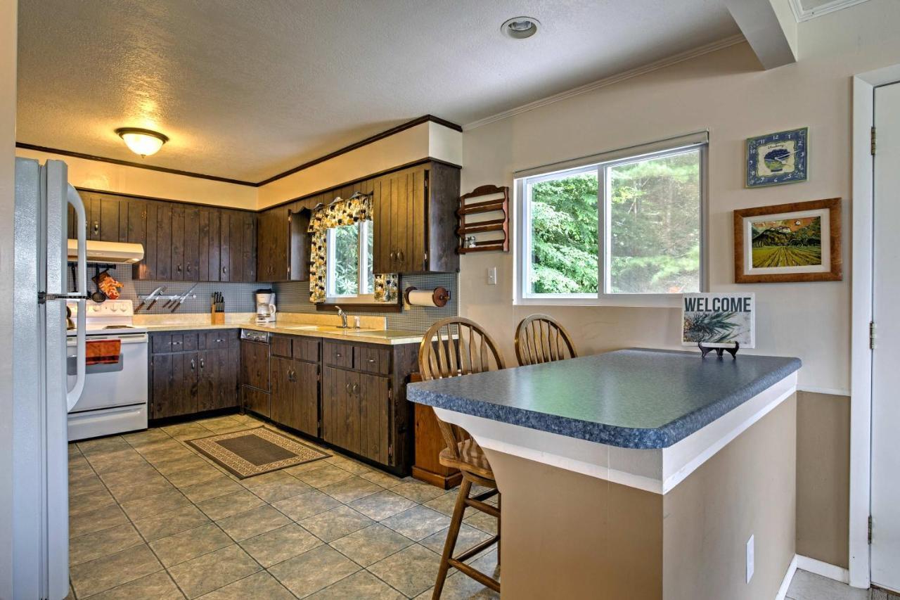 Secluded Mountain Home With Stunning Views And Deck! Bryson City Buitenkant foto